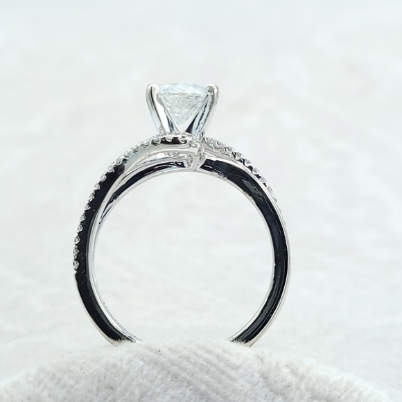 14K Gabriel & Co engagement ring - Picture 4 of 14